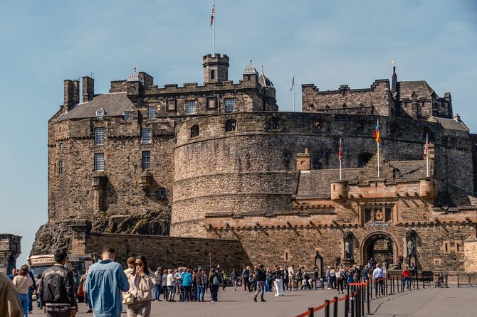 Edinburgh Castle Tickets & Tour - Local Scottish Guide In a Kilt - Meeting on High Street and entering Castle Rock fast