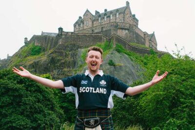Edinburgh: Edinburgh Castle Tickets & Tour with Kilted Guide - Meeting at St Giles Cathedral: Start Where You Can’t Miss