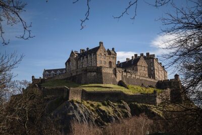 Edinburgh Full Day Walking Tour with Castle Included -Small Group - Group size and timing: why 5 hours works here