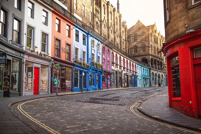 Edinburgh Full Day Walking Tour with Castle Included -Small Group - What to pack so the weather doesn’t wreck the day