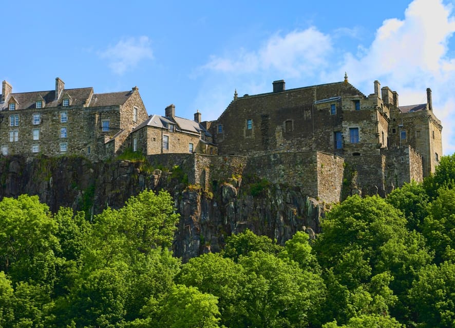 Edinburgh: Stirling Castle, Kelpies, Whisky & Highlands Tour - A Nine-and-a-Half-Hour Scotland Sampler From Edinburgh