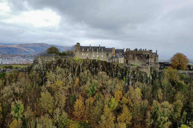 Edinburgh: The Kelpies, Stirling Castle, Loch Lomond & Trossachs - Luss on Loch Lomond: cottages, gardens, distillery time, and hairy coos
