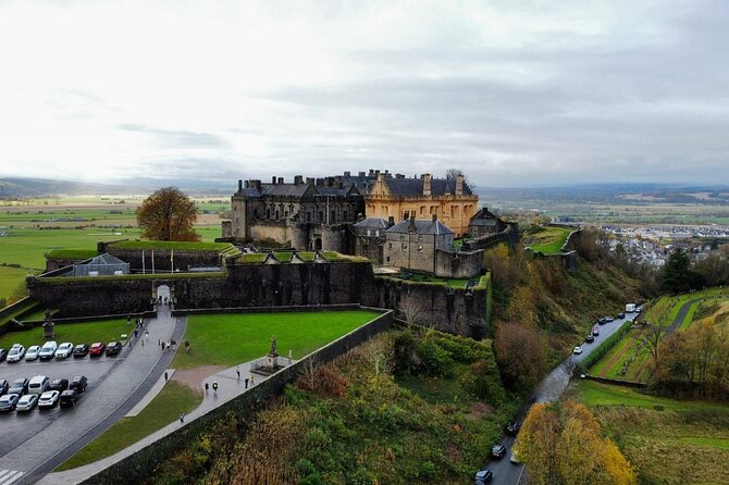 Edinburgh: The Kelpies, Stirling Castle, Loch Lomond & Trossachs - What to pack for a long sightseeing day with no onboard restrooms
