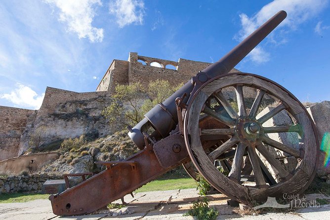 Entrance to the Castle of Morella Castellón - Morella Castle in one sentence: ruins with a view