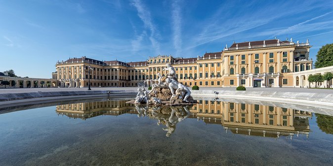 Evening at Schönbrunn Palace Vienna: 3-course Dinner and Concert - What You’ll Hear: Mozart Aria Open, Strauss Classics Later