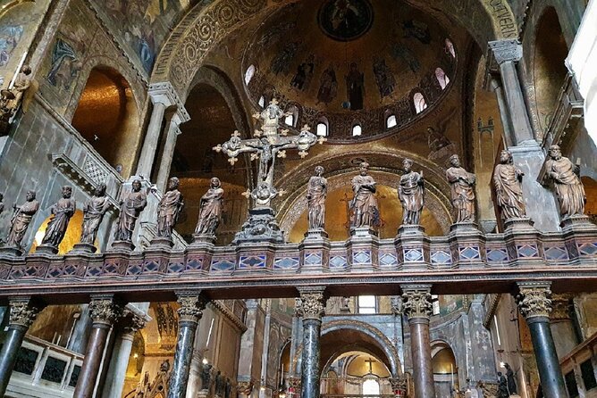 Exclusive Entrance Doge Palace & St. Mark's Basilica Terrace Tour - Headsets, group size, and how the pacing really feels