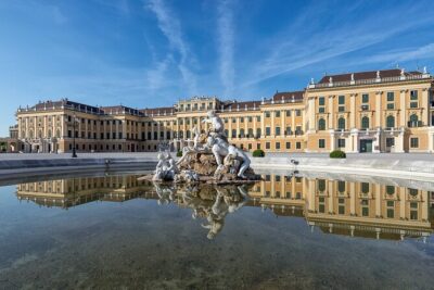 Exclusive Evening at Schönbrunn Palace: After-Hours Audiotour, Dinner, Concert - Timing, meeting point reality, and pace