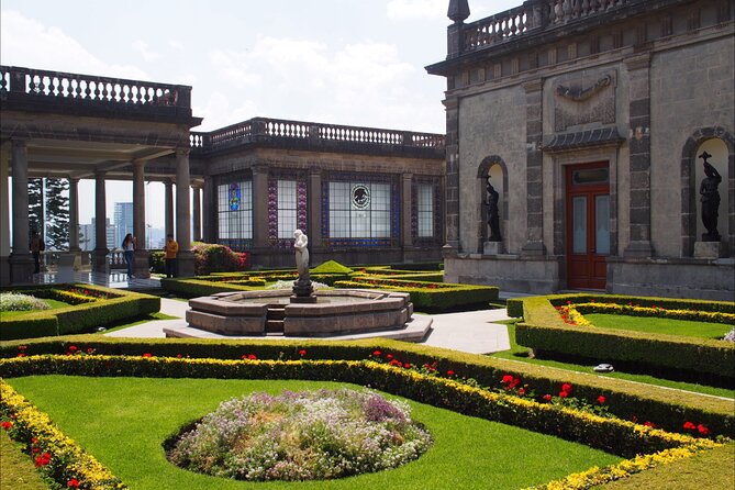 EXCLUSIVE TOUR Chapultepec Castle - Small Groups - Small-group logistics that keep the day calm