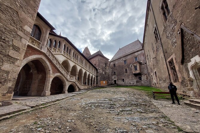Exclusive Tour: Corvin Castle, Alba Iulia and traditional villages from Sibiu - The drive back through traditional villages near Sibiu