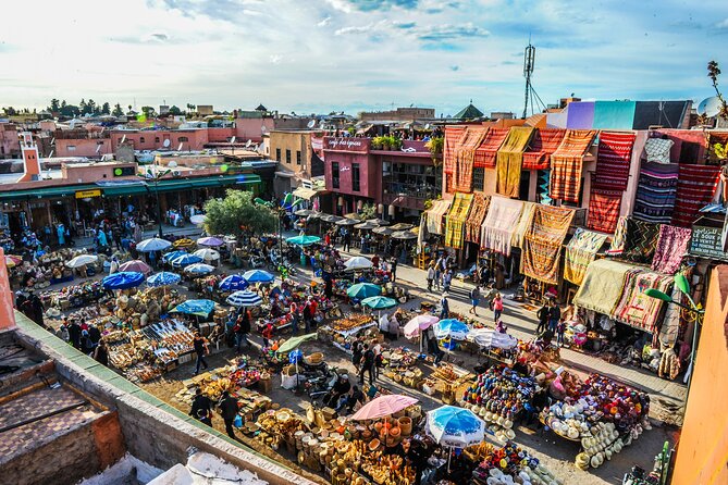 Explore Marrakech Medina: Private Tour Including Bahia Palace Visit - Bread at a local bakery and tanjia ovens: where the medina turns sensory