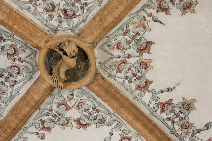 Ferrara: Estense Castle Guided Tour - Underground prisons: the tour’s honest, darker turn