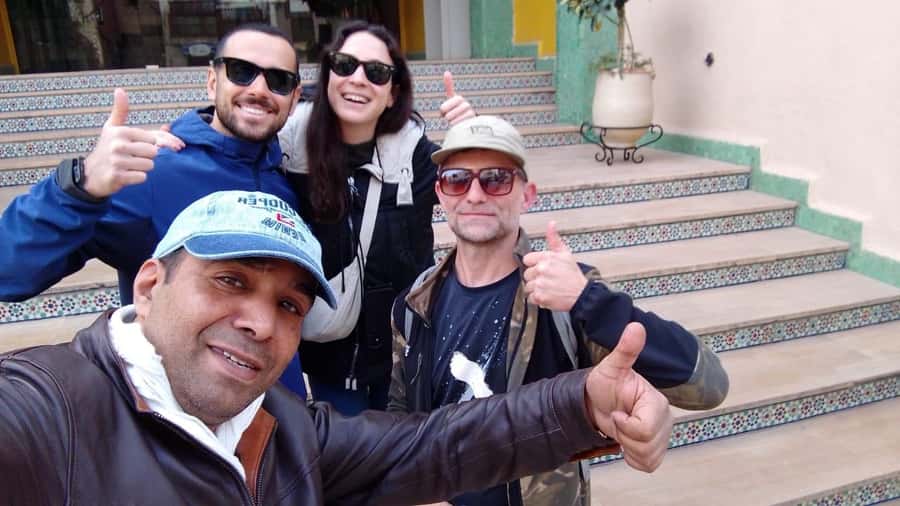 Fes: Royal Palace, Madrasa, Tannery & Souks and Medina Tour - Using your guide like a pro (the difference-maker)