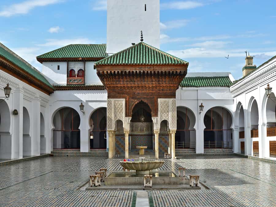 Fes: Royal Palace, Madrasa, Tannery & Souks and Medina Tour - Mellah in Fes: the quick stop that adds real context