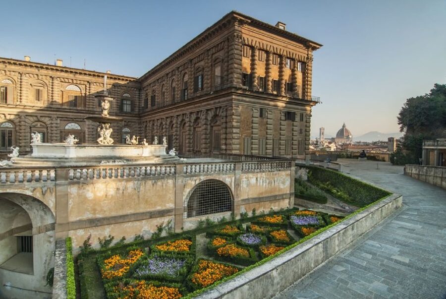 Florence: Palatina Gallery & Pitti Palace Guided Tour - Entering the Palatine Gallery: the Medici collection in the heart of Pitti