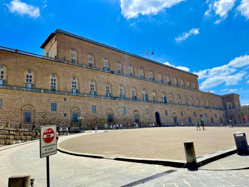 Florence: Pitti Palace and Boboli Gardens Private Tour - Boboli Gardens: priority entry, then you set the pace