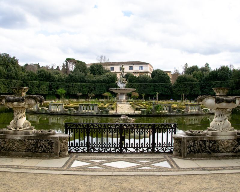 Florence: Pitti Palace and Boboli Gardens Walking Tour - The Viewpoint Payoff: That 360° Look Over Florence