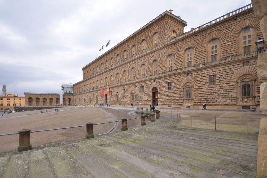 Florence: Pitti Palace and Palatina Gallery Ticket and Tour - What the 110-Minute Guided Tour Actually Does For You