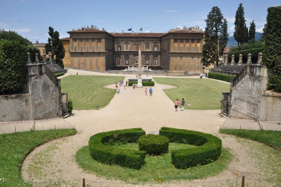 Florence: Pitti Palace, Boboli Garden, Palatine Gallery Tour - The Palatine Gallery on the noble floor: paintings, furniture, and ceilings