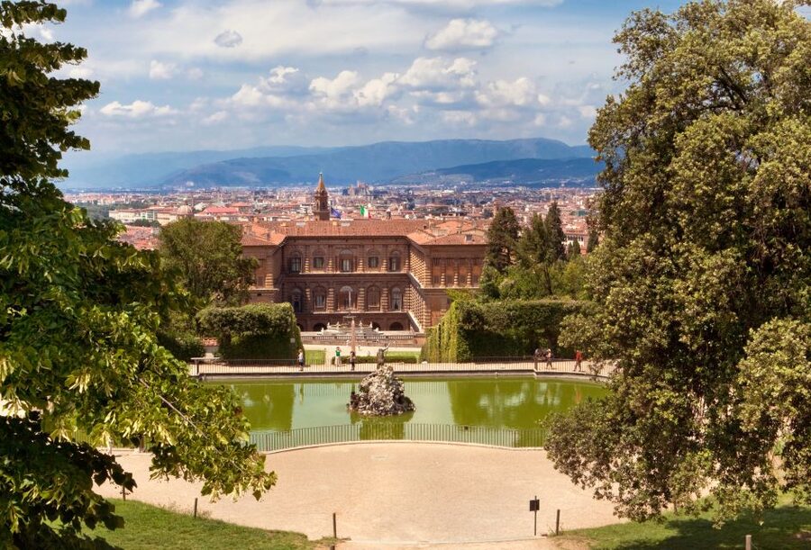 Florence: Pitti Palace Entry Ticket and Guided Walking Tour - Pitti Palace: Why This Florence Stop Feels Like a Private World