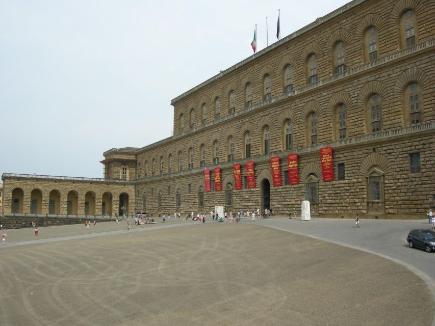 Florence: Pitti Palace Small Group Tour - Small-Group Comfort: Hearing the Guide and Keeping a Human Pace