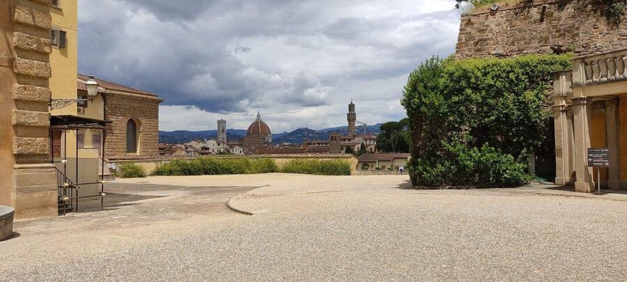 Florence: Pitti Palace Small Group Tour - Meeting Point Near the Uffizi: The Logistics Detail That Matters