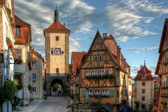 Frankfurt Super Saver: Neuschwanstein Castle and Rothenburg Day Trip - Should you book this tour from Frankfurt?