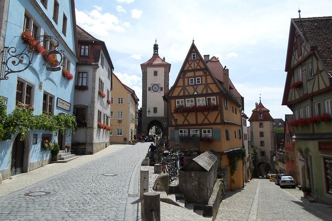 Frankfurt Super Saver: Neuschwanstein Castle and Rothenburg Day Trip - Rothenburg ob der Tauber: Blade Gate, gates, and medieval lanes (with time limits)