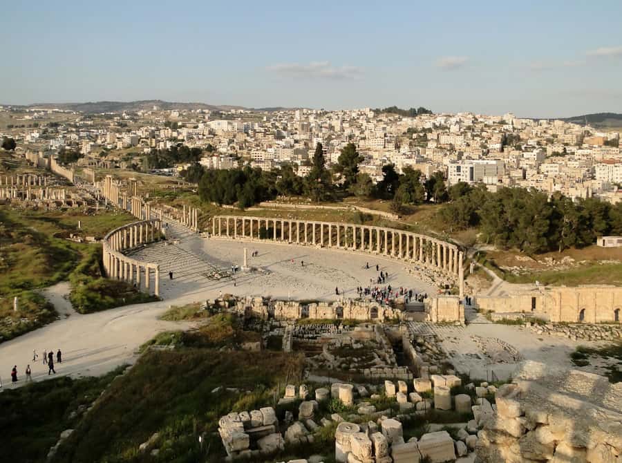 From Amman: Jerash, Ajloun Castle or Umm Qais Private Tour - Umm Qais: Gadara Ruins and a Cross-Border Panorama