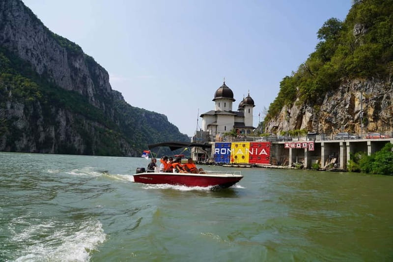 From Belgrade: Golubac Fortress and Iron Gate Gorge Tour - The Van Ride Isn’t Wasted Time: How Guides Turn Stops Into a Story