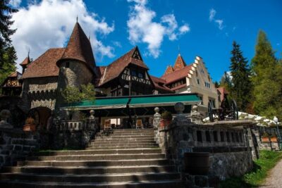 From Bucharest: Brasov Peles & Dracula's Castle Day Tour - Pickup timing and the drive that eats the day