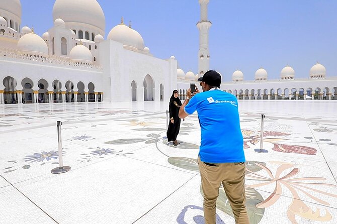 From Dubai To Abu Dhabi: Royal Palace, Grand Mosque &Etihad Tower - Sheikh Zayed Grand Mosque: plan for the dress code and the wow factor