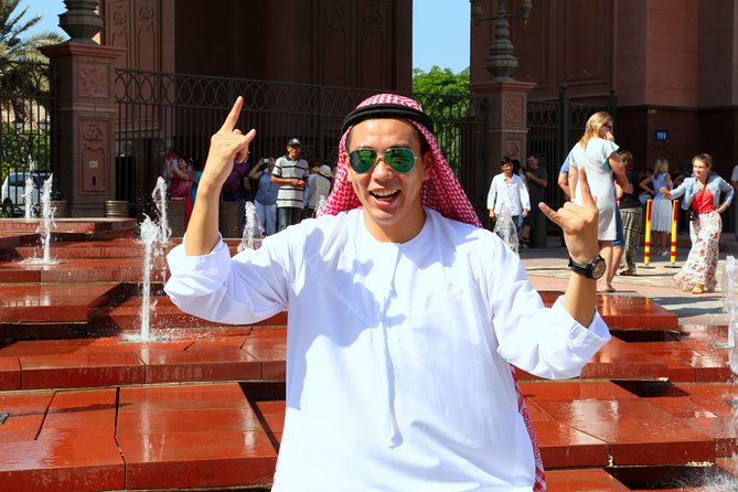 From Dubai To Abu Dhabi: Royal Palace, Grand Mosque &Etihad Tower - Louvre Abu Dhabi and the Corniche: quick stops that still feel worth it