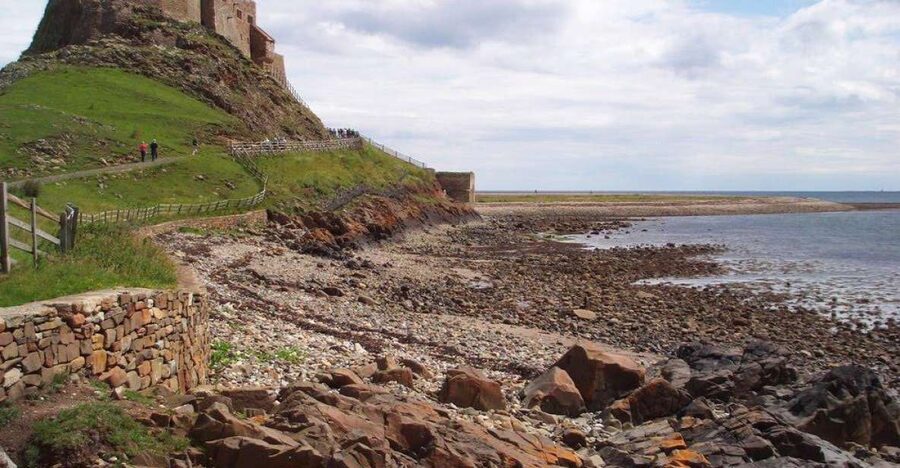 From Edinburg: Viking Coast & Alnwick Castle Day Tour - The Views Toward Bamburgh and the Farne Islands