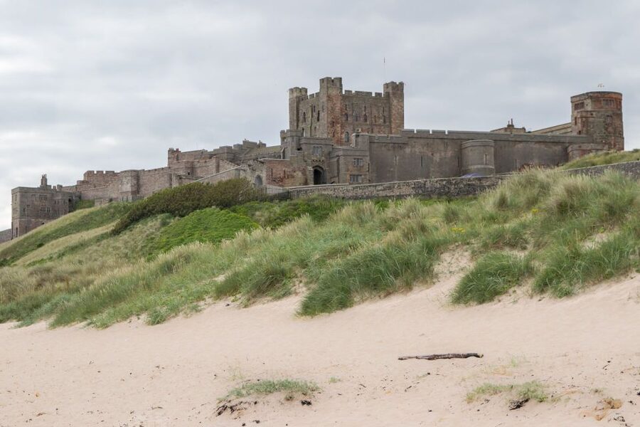 From Edinburgh: Day Trip to Bamburgh and Alnwick Castle - Should you book the Edinburgh to Bamburgh and Alnwick Castle tour?