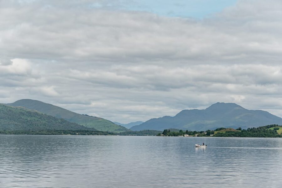 From Edinburgh: Loch Lomond, Stirling Castle & Kelpies Tour - Boat cruise time: picking the water option (or not)