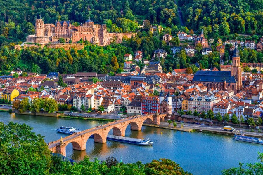 From Frankfurt: Heidelberg, Castle and Old City Guided Tour - Frankfurt to Heidelberg: a one-hour ride that turns into real sightseeing time