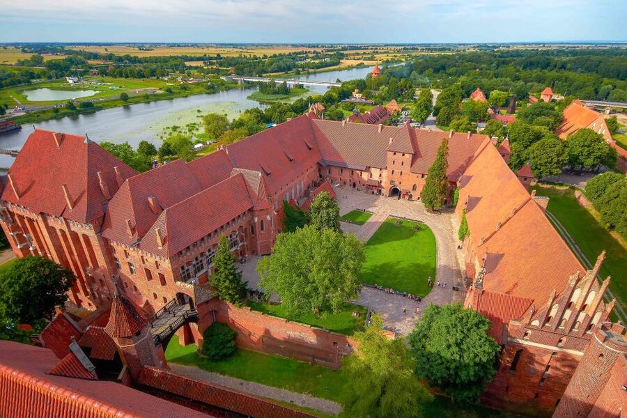 From Gdansk: Malbork Castle Half-Day Private Tour - Who this tour suits best (and who should choose something else)