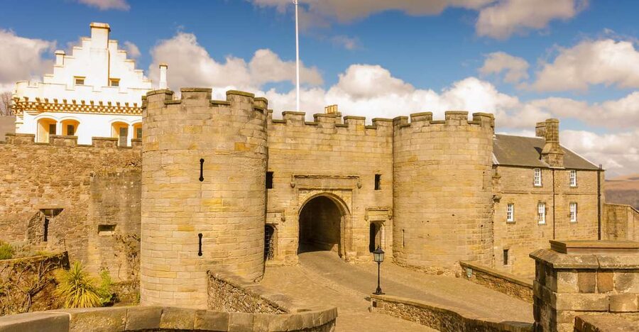 From Glasgow: Loch Lomond, Trossachs & Stirling Castle Tour - Who this tour suits best (and who should think twice)