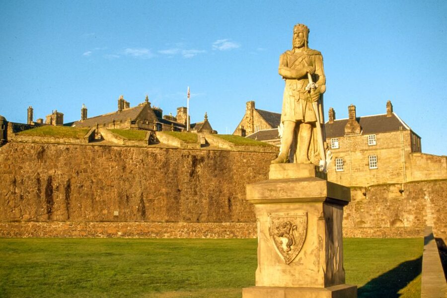 From Glasgow: Loch Lomond, Trossachs & Stirling Castle Tour - Loch Lomond Shores: quick legs, big views