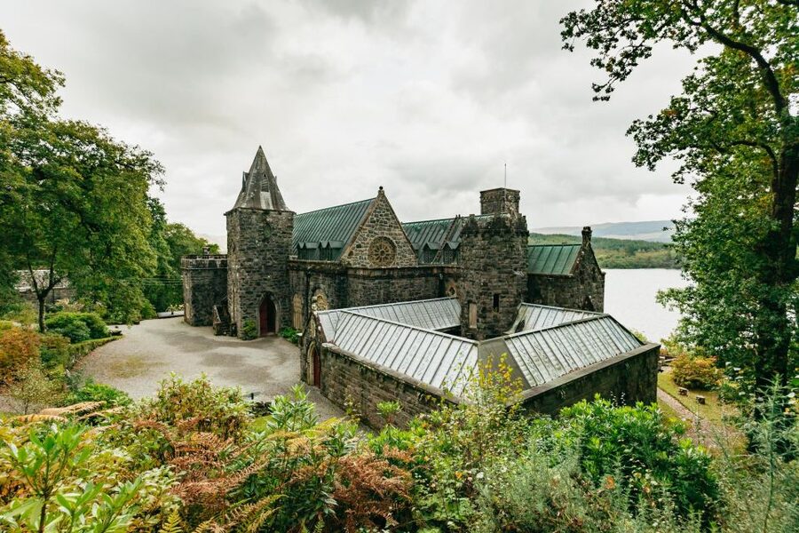 From Glasgow: Oban, Glencoe, Highland Lochs & Castles Tour - Loch Awe and Kilchurn Castle: the ruin that looks like it belongs in a movie