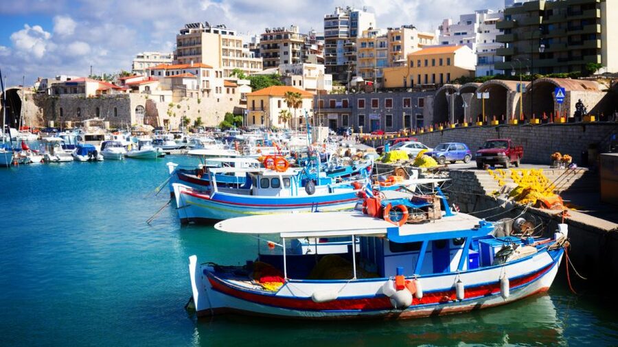 From Heraklion: Historical Center City Tour & Knossos Palace - Archaeological Museum of Heraklion: optional, and best paired with Knossos