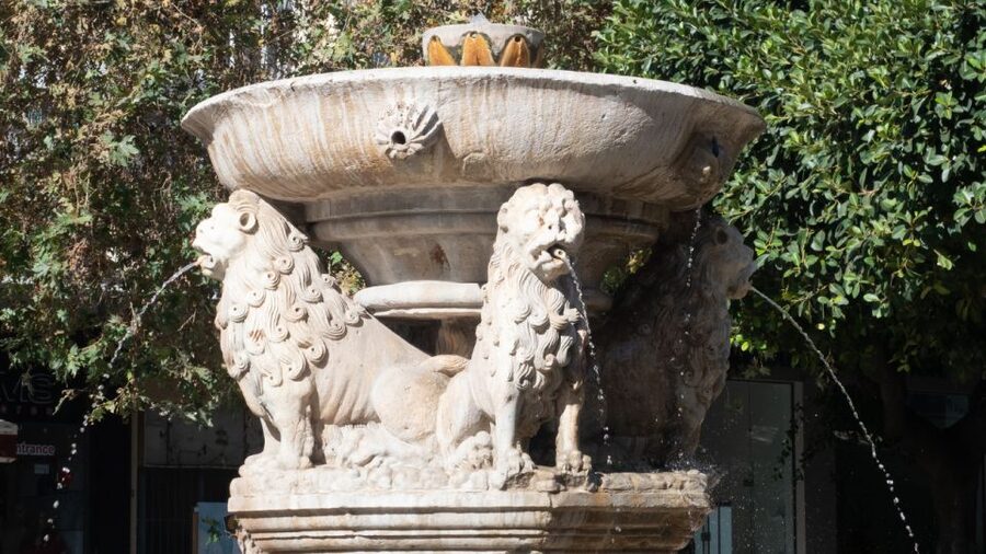 From Heraklion: Historical Center City Tour & Knossos Palace - Who this tour is best for