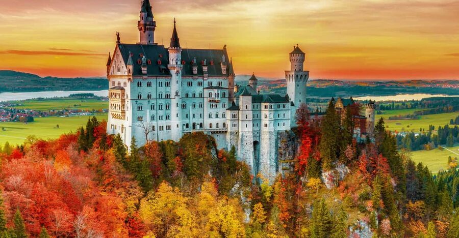From Hohenschwangau: Tour to Neuschwanstein Castle - The shuttle bus to Mary’s Bridge: the best photos depend on operations