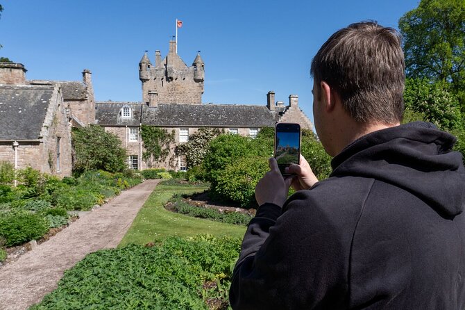 From Inverness: Cawdor Castle, Cairngorms and Highland Coos - Stop 3: RSPB Loch Garten Nature Centre and a pine-forest reset
