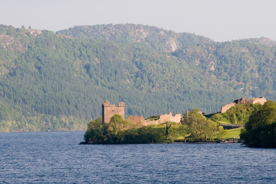 From Inverness: Loch Ness Cruise and Urquhart Castle - Practical Tips: Shoes, Warm Layers, and Spotting the Small Extras