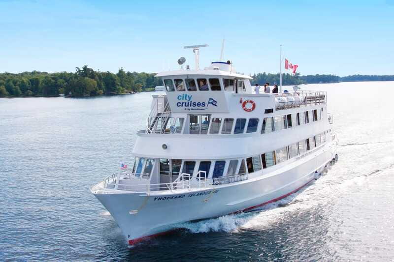 From Ivy Lea: 1000 Islands Boldt Castle Scenic Cruise - Practical logistics: parking, meeting point, and first-deck access