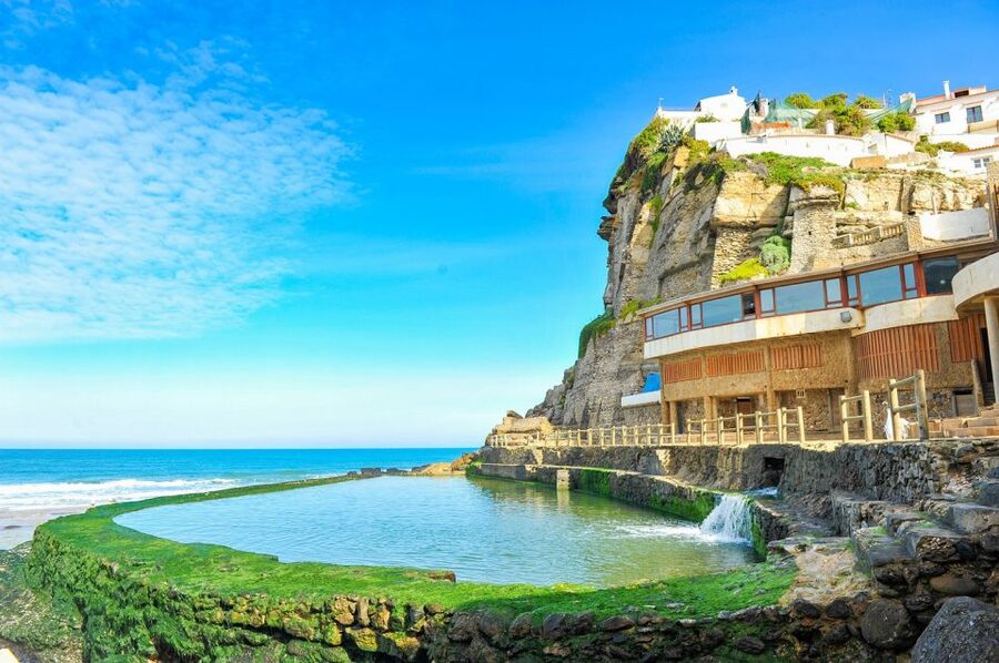 From Lisbon: Ericeira, Azenhas do Mar & Mafra Palace Private - Ericeira: surf-town streets, sea views, and real free time