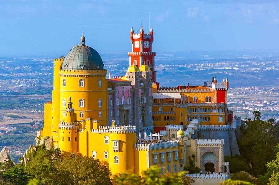 From Lisbon: Sintra, Pena Palace & Cabo da Roca Hiking Tour - A 6-hour Lisbon day trip that actually fits Sintra and the Atlantic