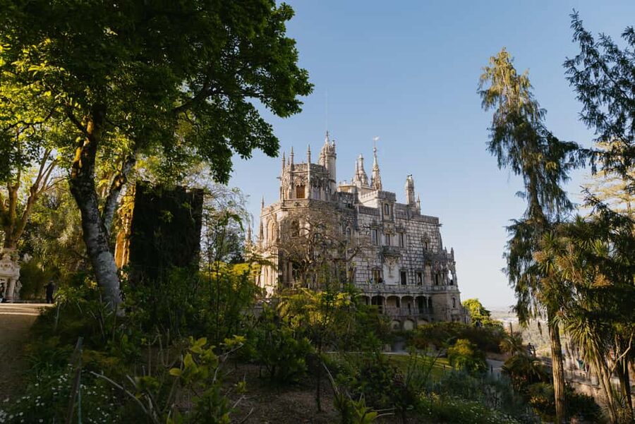 From Lisbon: Sintra, Regaleira and Pena Palace Guided Tour - Should you book this Sintra guided tour?