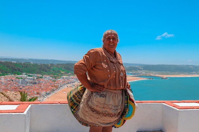 From Lisbon: Small Group to Pena Palace, Nazaré & Fátima - Sítio da Nazaré viewpoint: where the big waves happen and when they don’t